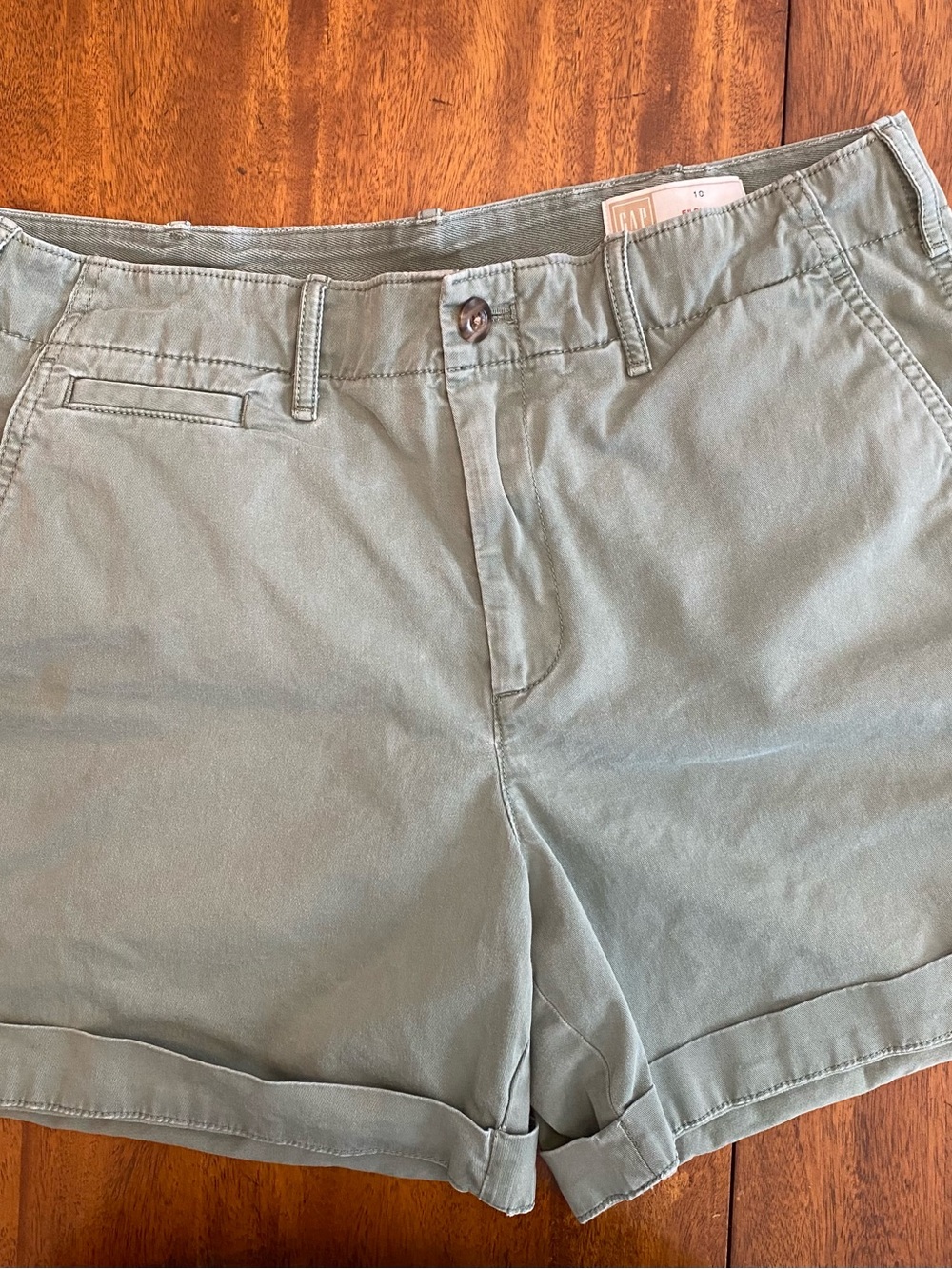 GAP Women's Sage Green Cuffed Chino Shorts
